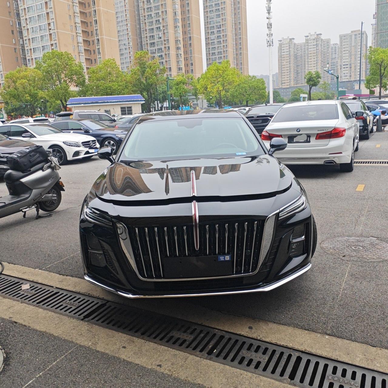 月均销量过万，红旗H5的性价比很高，二手更划算！
前两天验了一台红旗H5，202