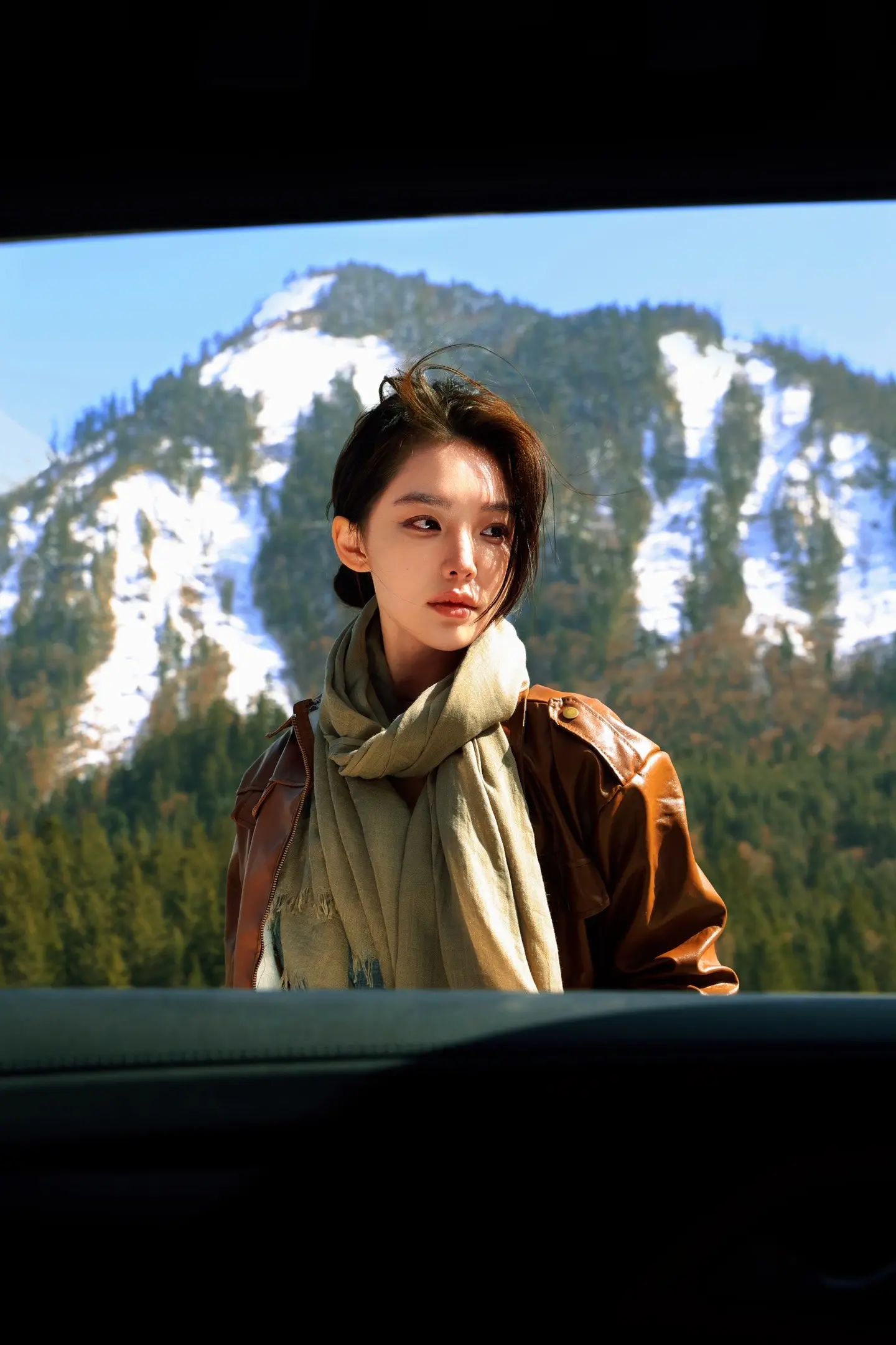 眼泪是回到过去的河流。