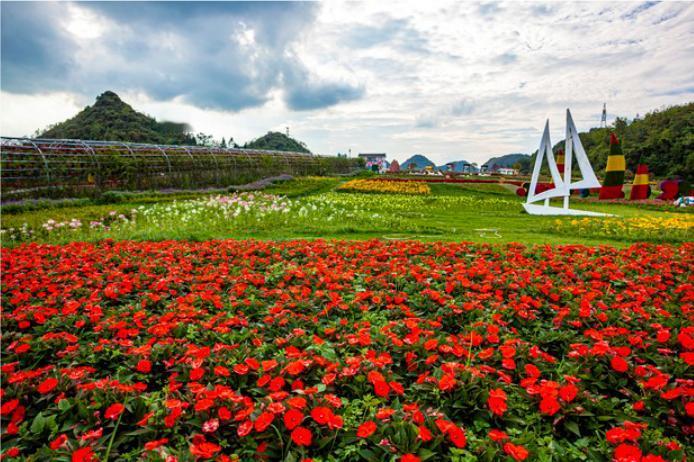 真正的成熟不是学会一味的忍让，而是知道何时可以不必再忍。敢于说不，并不是咄咄逼人