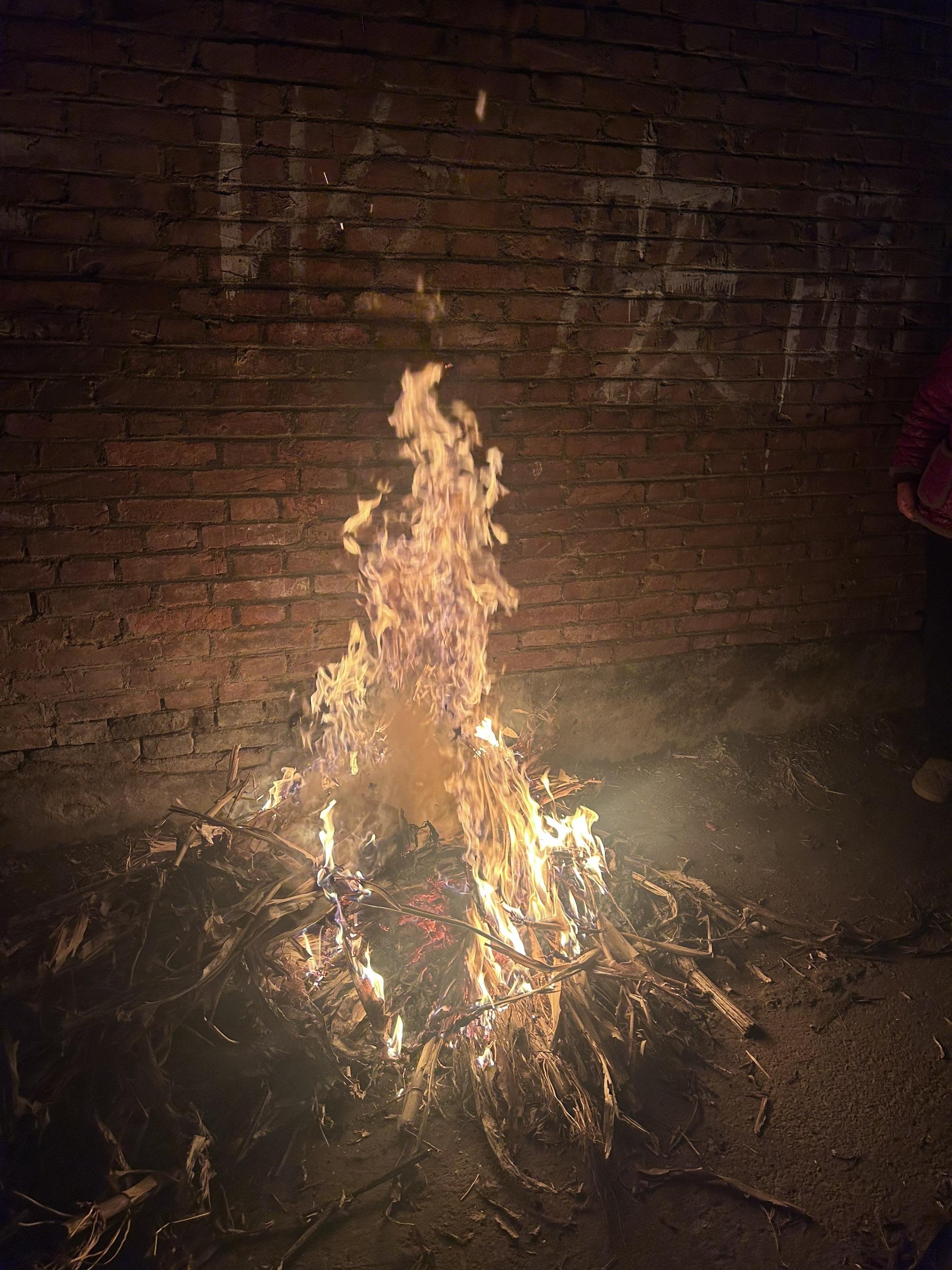 再听一遍武家坡，愿我们前路无坎坷