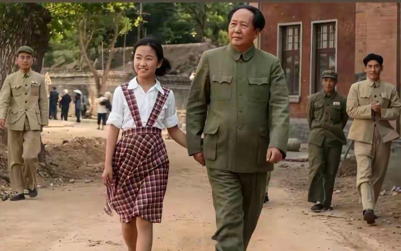 毛主席和女儿历史影像照片。 