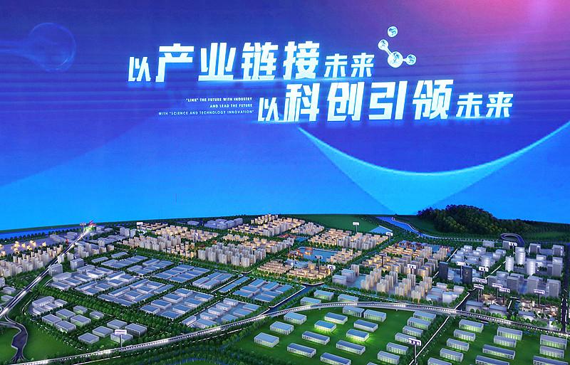 高新区未来20年规划把产业升级和就业增长绑在一起走，真的不是空喊口号。
就拿合肥