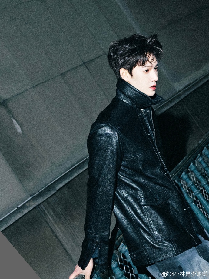 邢武pro出没！李昀锐这组图完全是拽酷潮男来的，什么时候能看到金发邢武