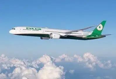 机长和副机长在驾驶舱内打架，长荣航空回应：涉事机长已停飞。
【来源：江苏新闻】