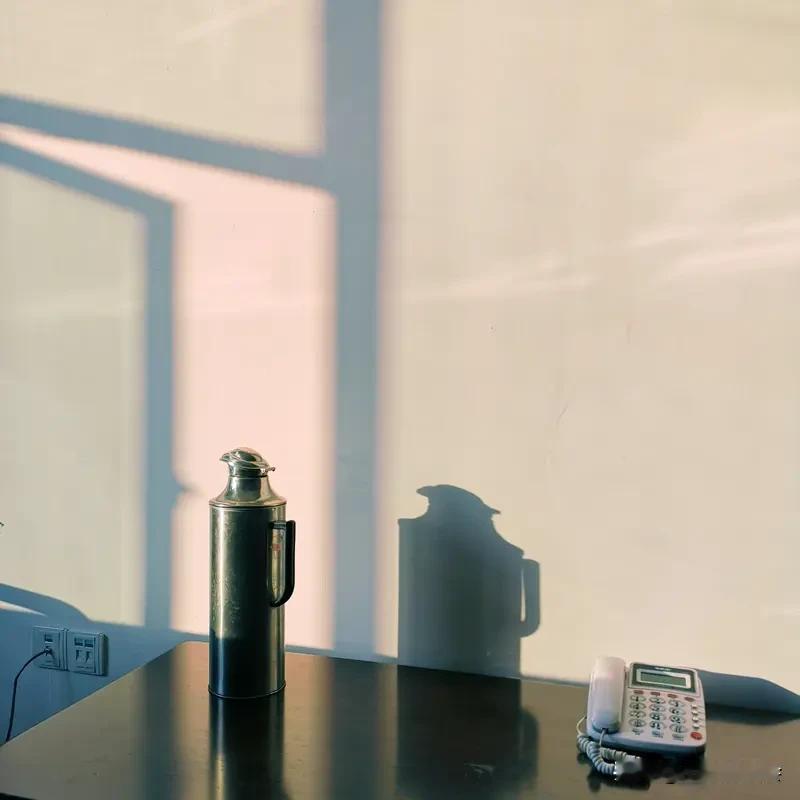 王石回应婚变传闻这事挺有意思。2026年初，因田朴珺账号合影减少、元旦无互动、工