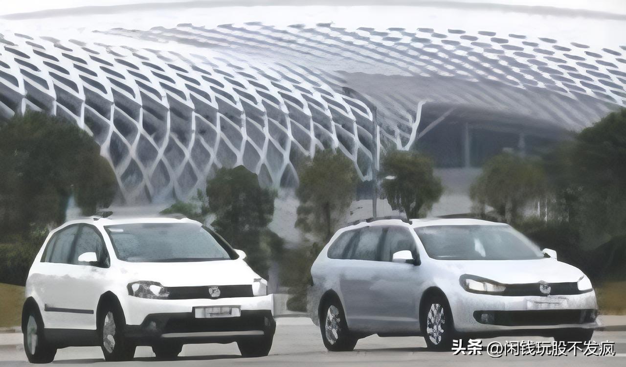 大众进口——CROSSGOLF及COI下旅行版
Colf作为世界上最成功的车型系