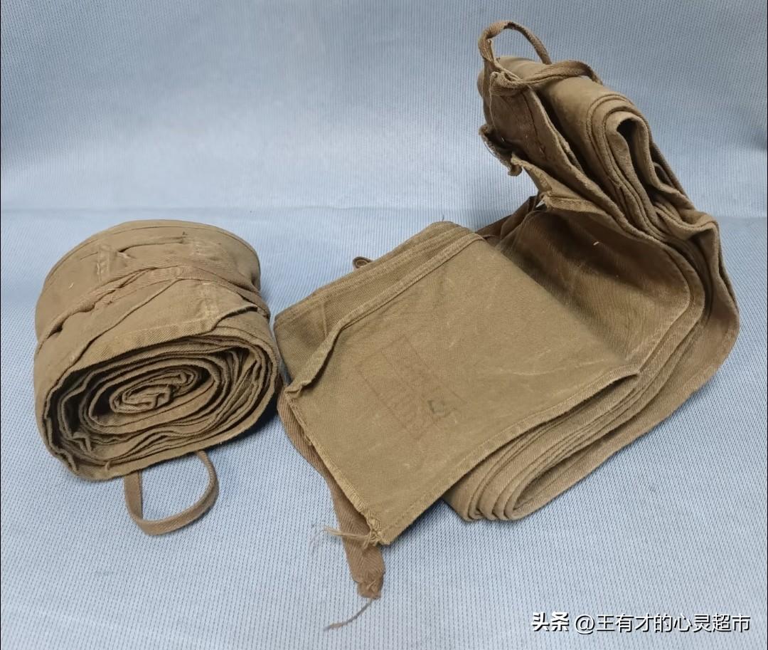 传奇绑腿的兴衰：从行军神器到历史遗物。
 
       解放军的绑腿，曾经是革