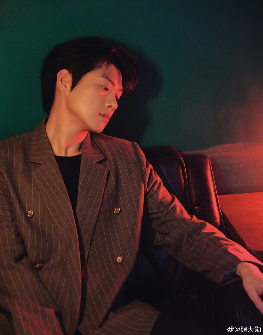 魏大勋回应被骂综艺咖周五晚高疯能控场暖心、制造欢乐，就是优秀的综艺能力，魏大勋温