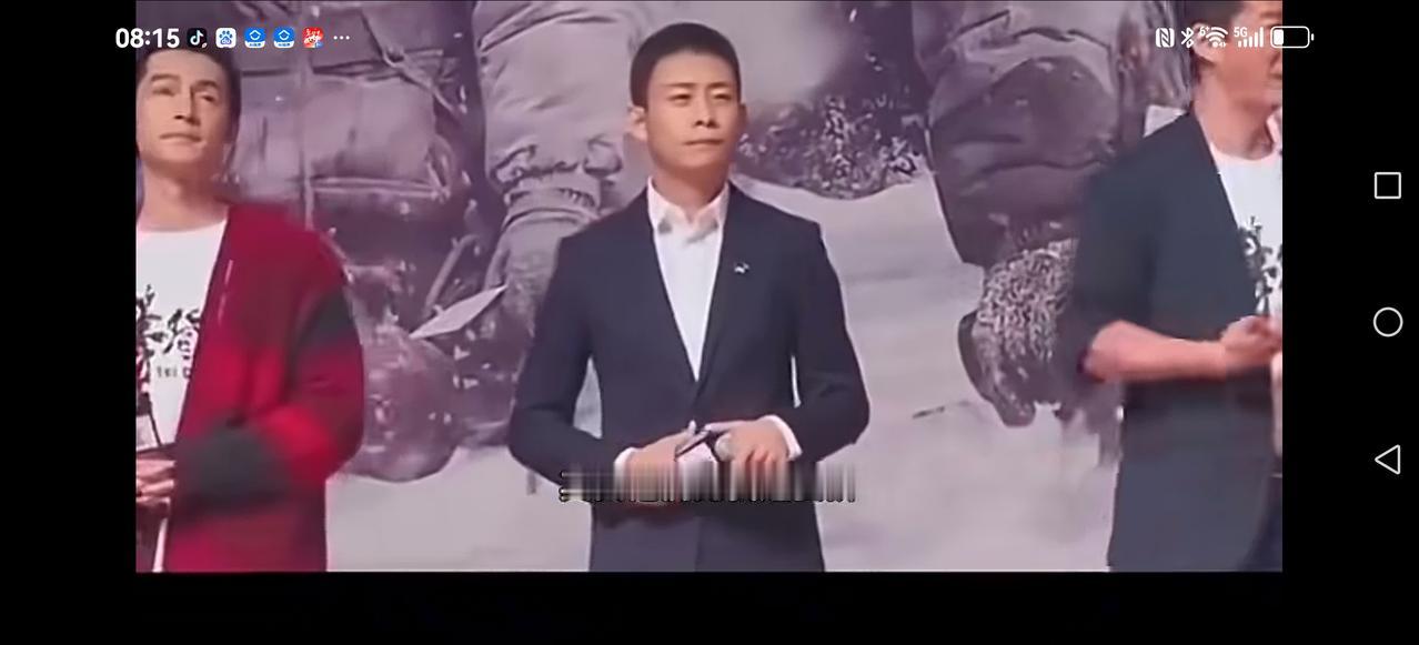 吴京的神话彻底破灭，那种战狼过后的飘飘然，说话都变味了，网友不买账，抵制他的电影