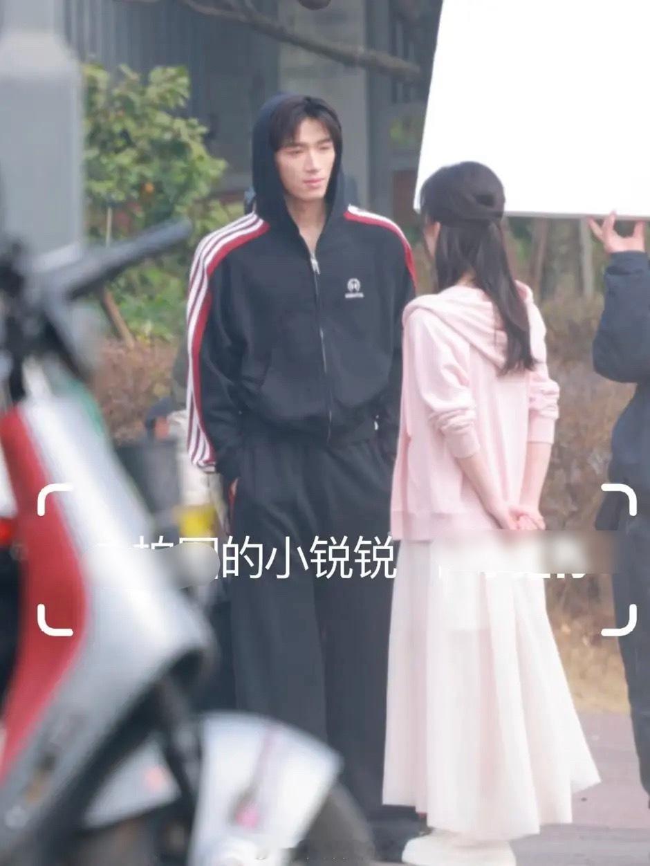 王星越和邓恩熙《告白》的路透怎么神一天鬼一天的…🙉 