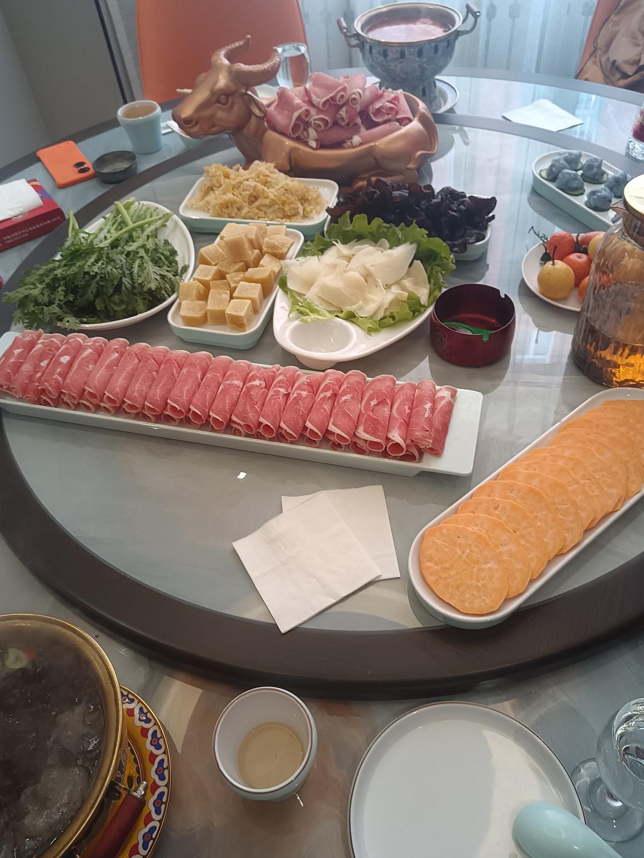 夫妻真的是原配好吗？我觉得这事不能一概而论。
原配夫妻往往有共同的成长经历和回忆