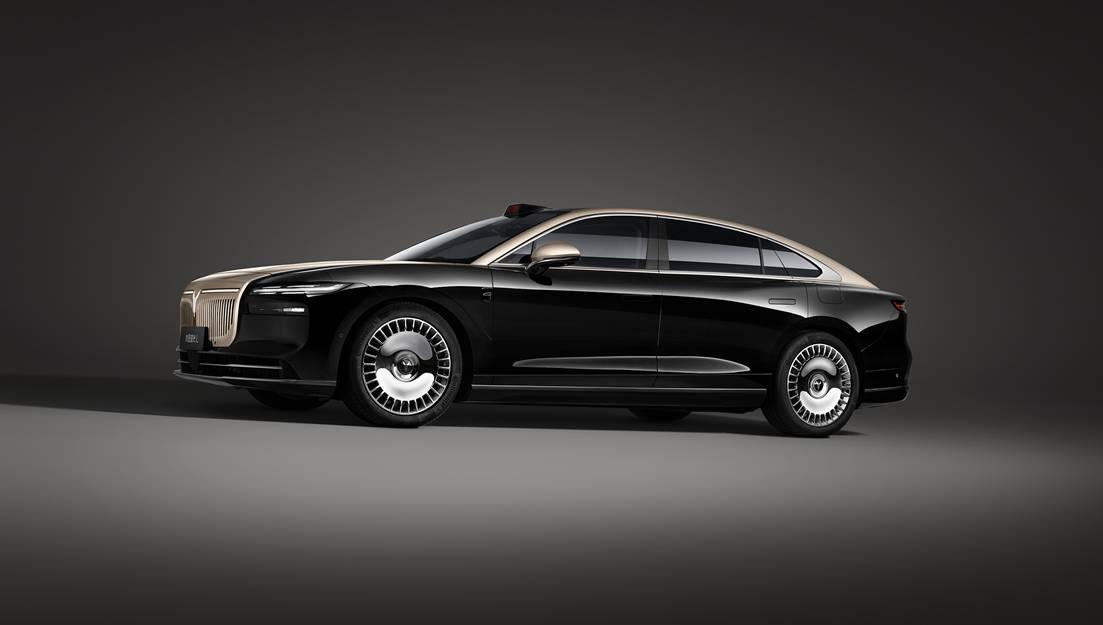 近日，岚图汽车正式宣布，旗下首款800V插混旗舰轿车——追光L，将于12月10日