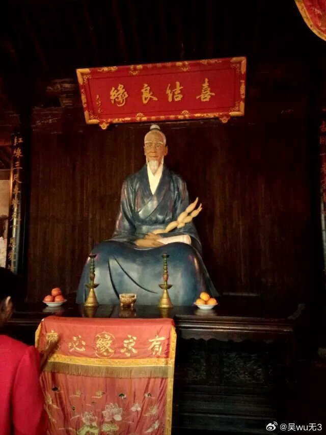很好，求来了爆炸头，不用谢我。 