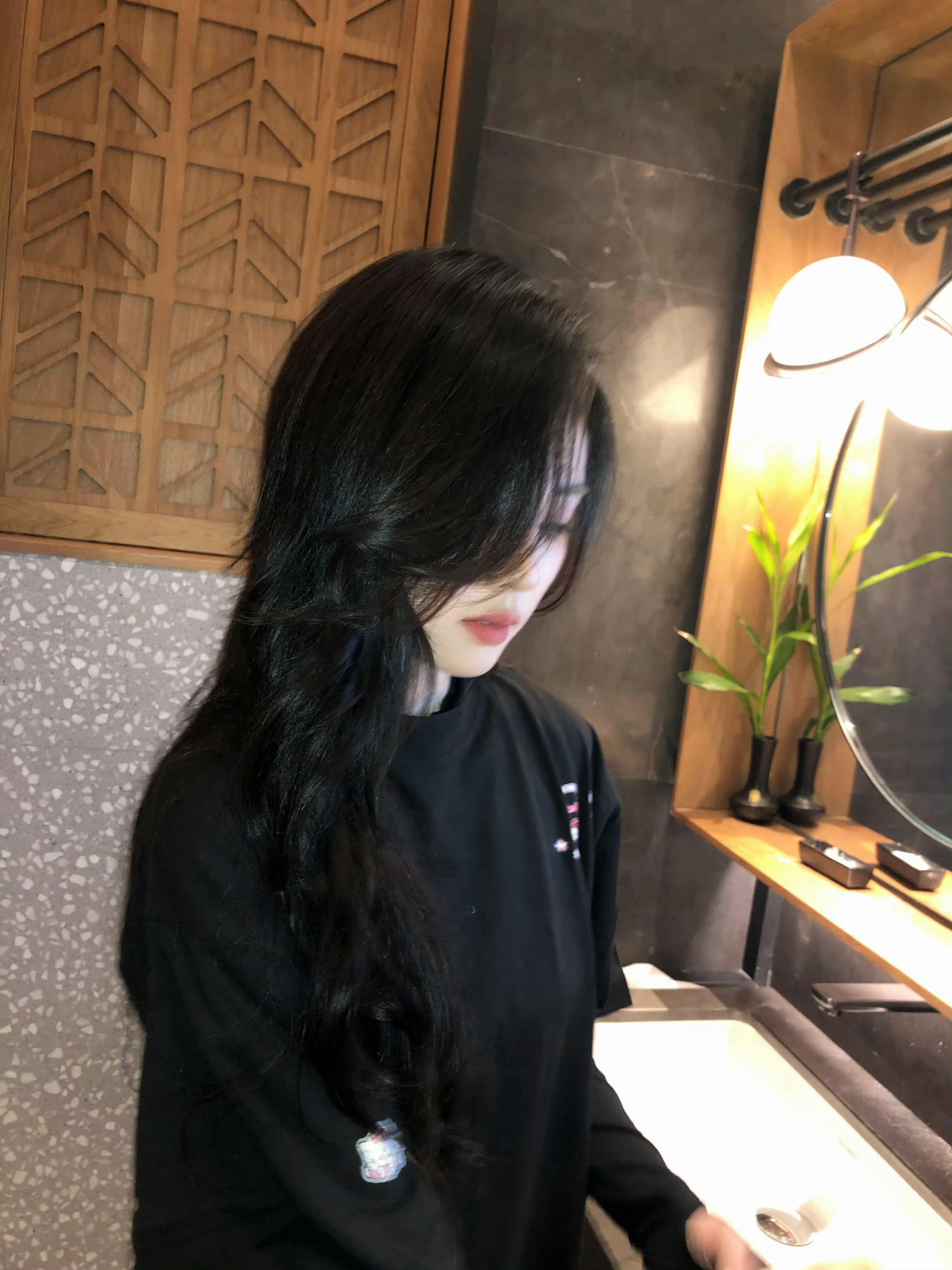 白鹿[超话][女孩儿]  白鹿开到荼蘼吻戏镜头[女孩儿]白鹿严朝朝 那些小小的醋
