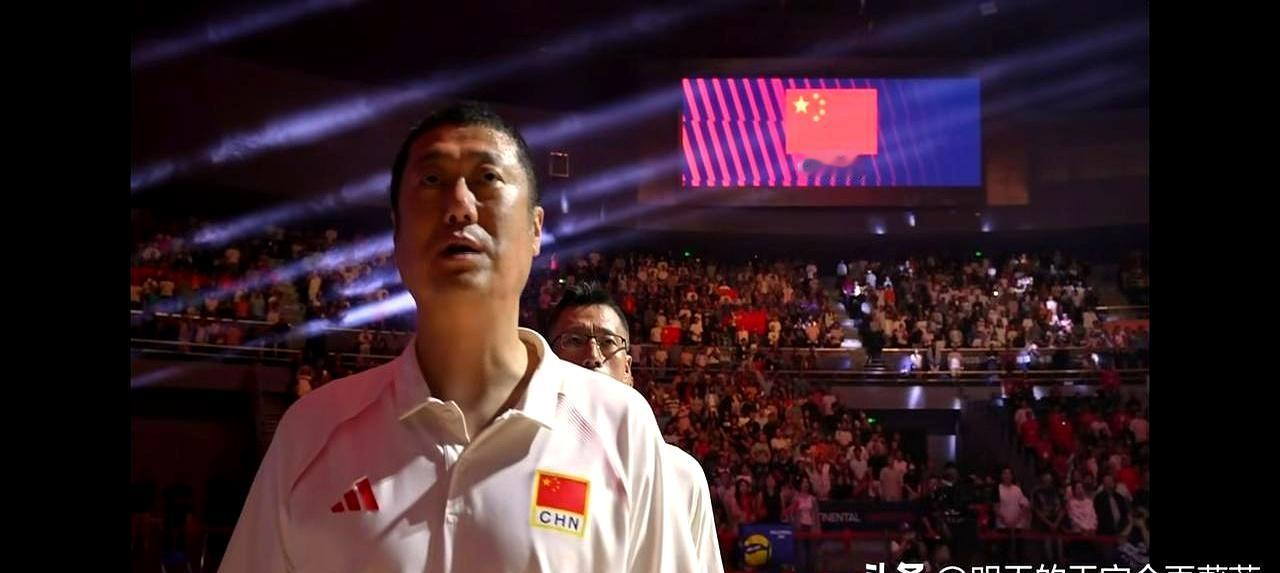 第五局刚开，庄宇姗抽筋离场，那一刻，2-3的阴影已压下。
中国女排被泰国女排拖入