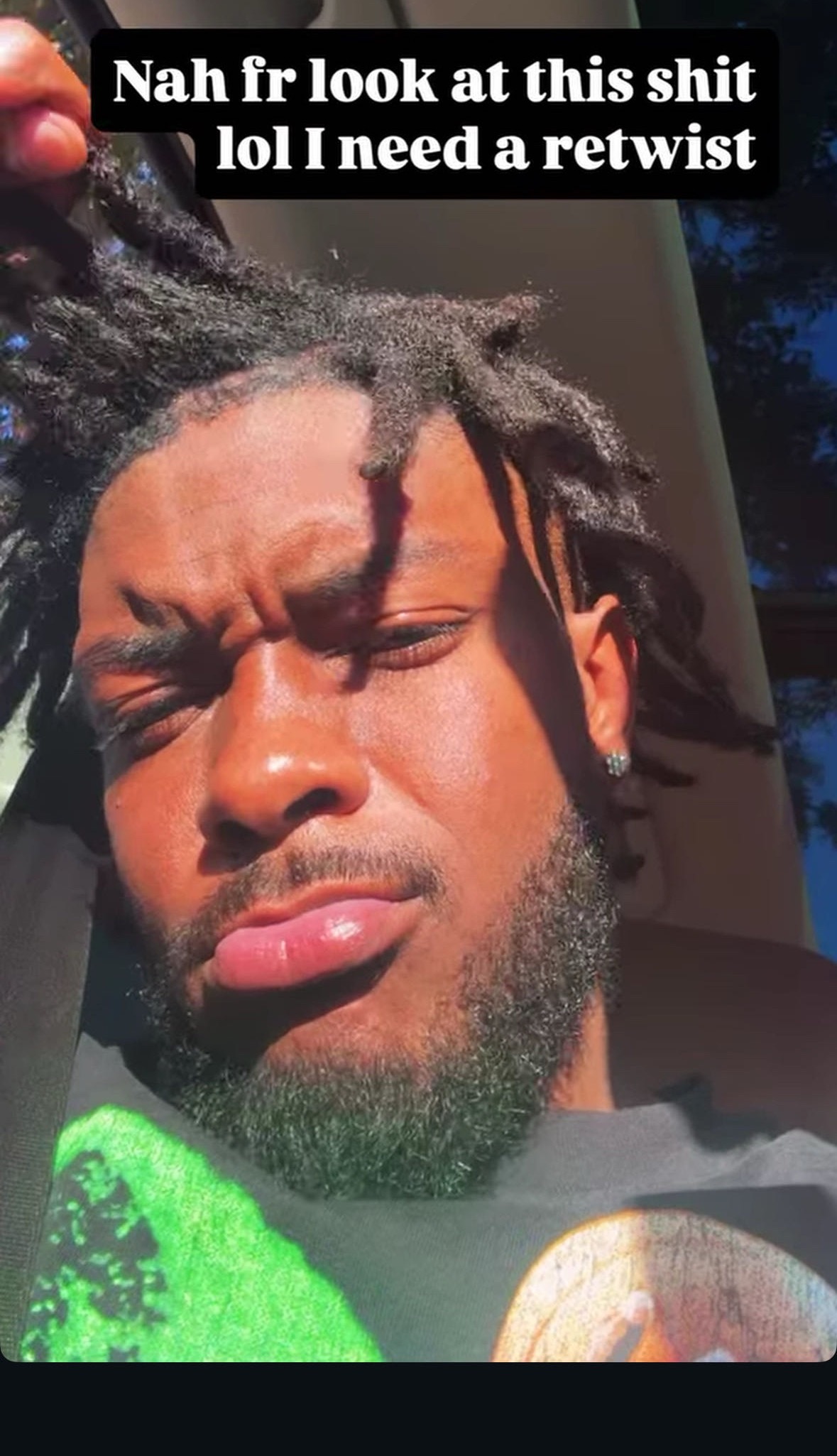 奥利弗更新自拍表示自己该换个新发型了奥利弗快要启程来中国了辽宁男篮 ​​​