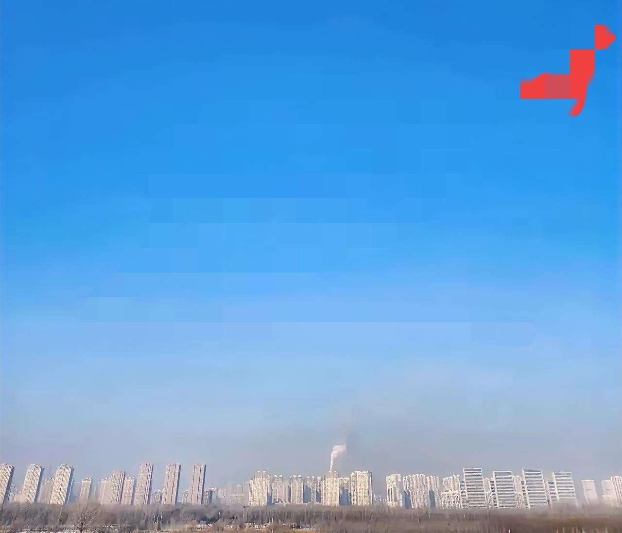 曾经以为买房
是奔向安稳的开始
真等自己背上房贷才发现
这是一场长达二十多年的金