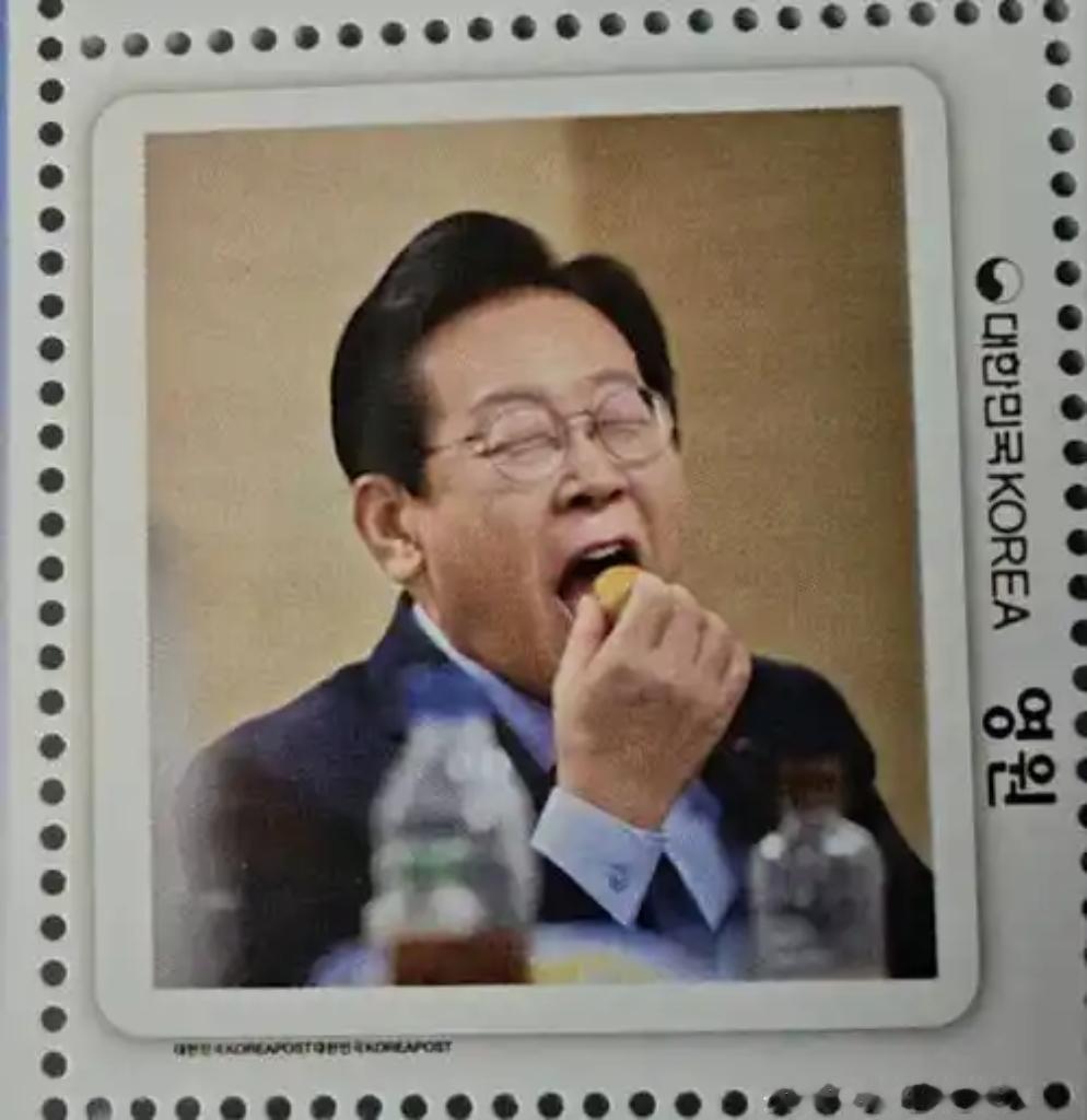 李在明这趟来上海，脚还没站热乎，意图就全写脸上了。

你看他在机场走廊那个劲儿，