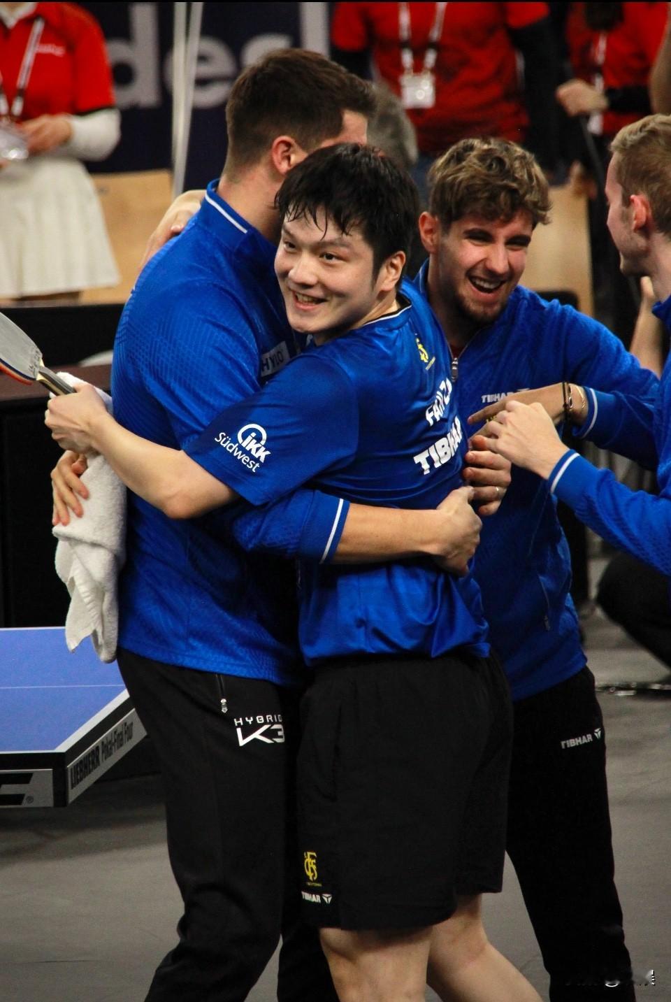 恭喜樊振东！金满贯的含金量还在上升！
今天樊振东和日本水谷打，我看得感觉就像是亚