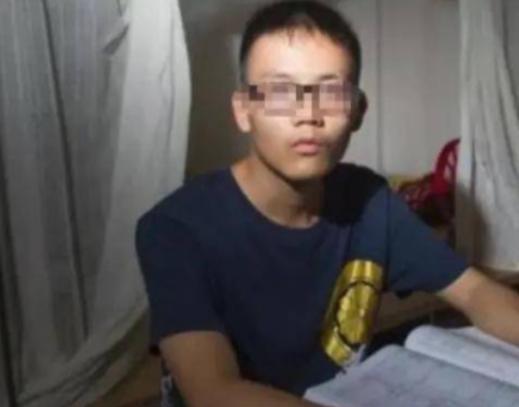 2015年，湖南一学霸，高考只考了239分，全校老师都不相信，查询后发现他有三科