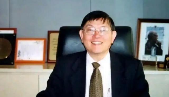 中芯国际创始人张汝京曾说，他说在自己离开台积电时，台积电董事长告诉他，你敢去大陆