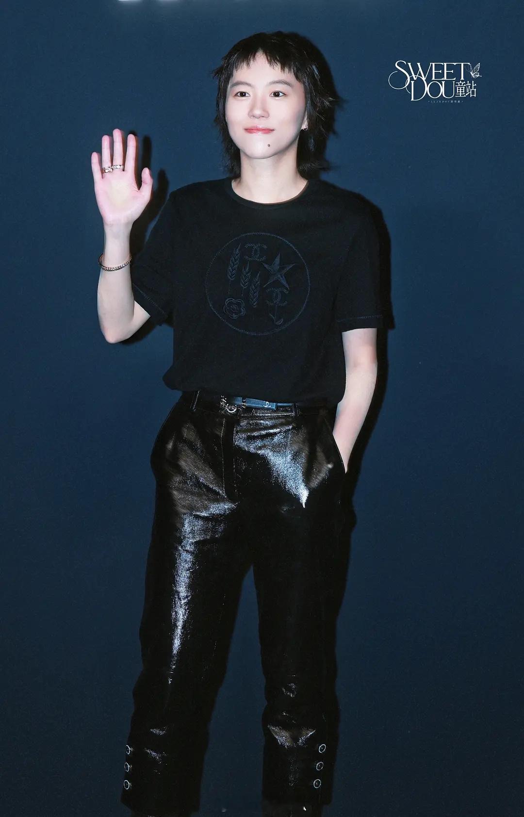 香奈儿蔚蓝之夜红毯图造型如何？？窦靖童 王一博 井柏然 单依纯 ​​​