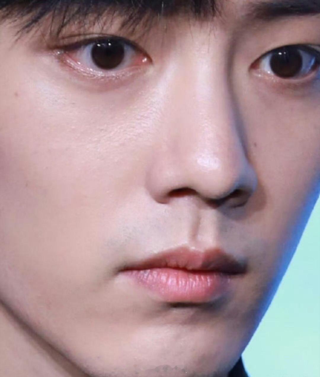 肖战这个也太怼脸了吧 