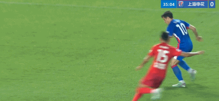 河南队0比3上海申花上海申花5连胜 中超第8轮，上海申花客场3-0战胜河南队，豪