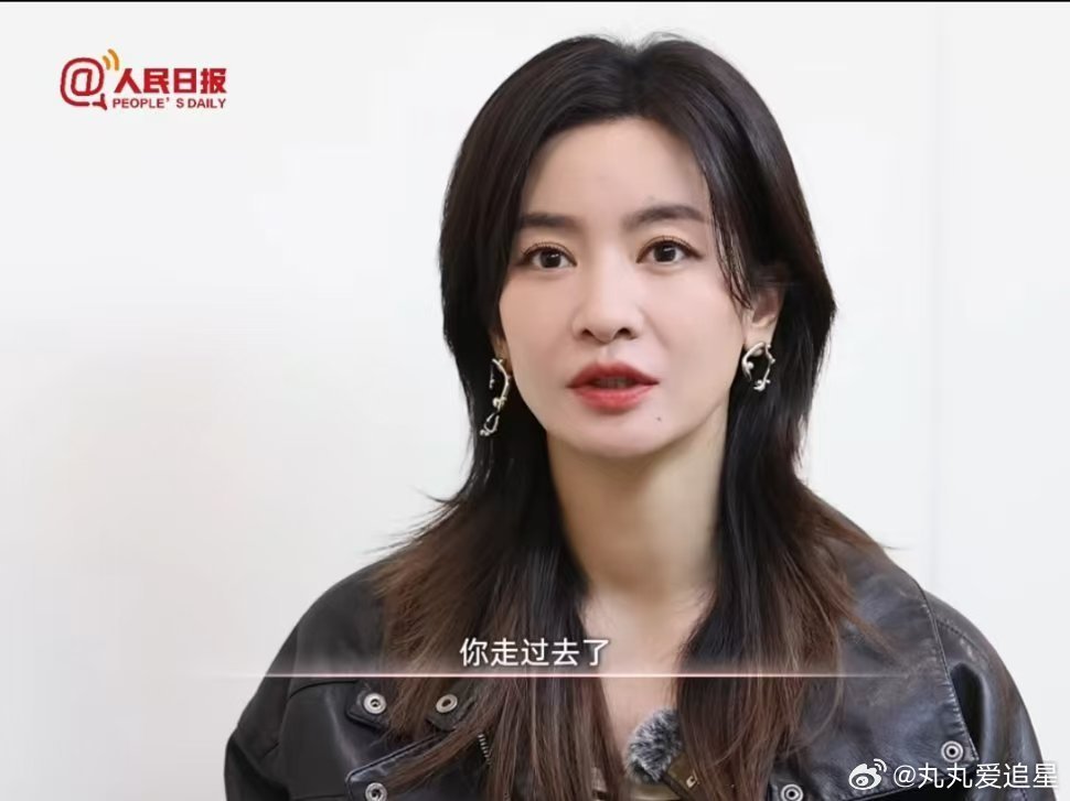 李晟说要多给自己正向能量李晟说要善于发现自己的优点李晟简直是快乐导师！现在等红灯