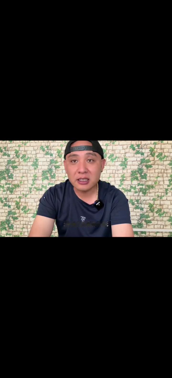 梁靖昆的美国大满贯退赛，这是我刚刚看到的消息。当然我也看到有人说现在又剩下了王楚