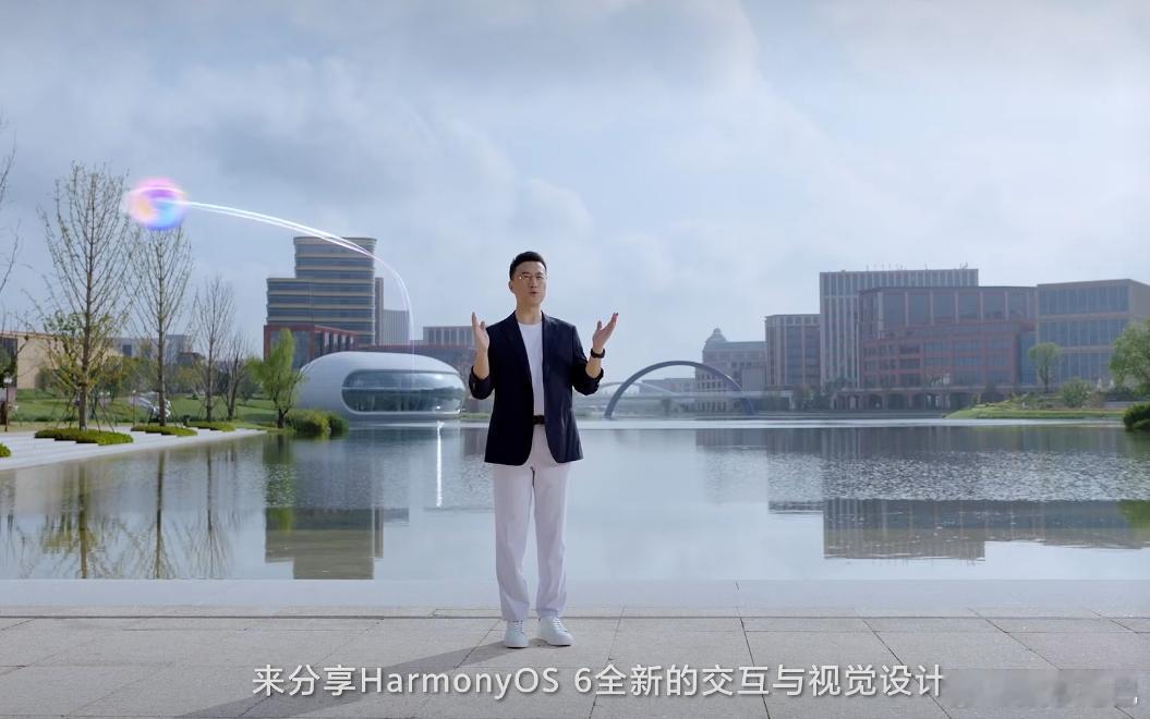 何刚上场        🤖                   👋 🖐📱