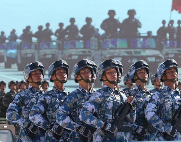 没有一丁点儿退路！我们应该向全世界亮明：解放军全员整装待发。谁敢阻挠中国统一，定