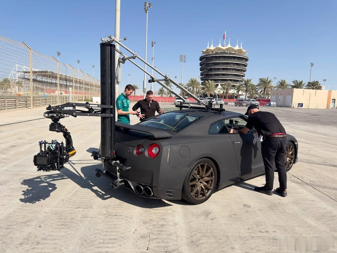 F1摄影车还得是R35