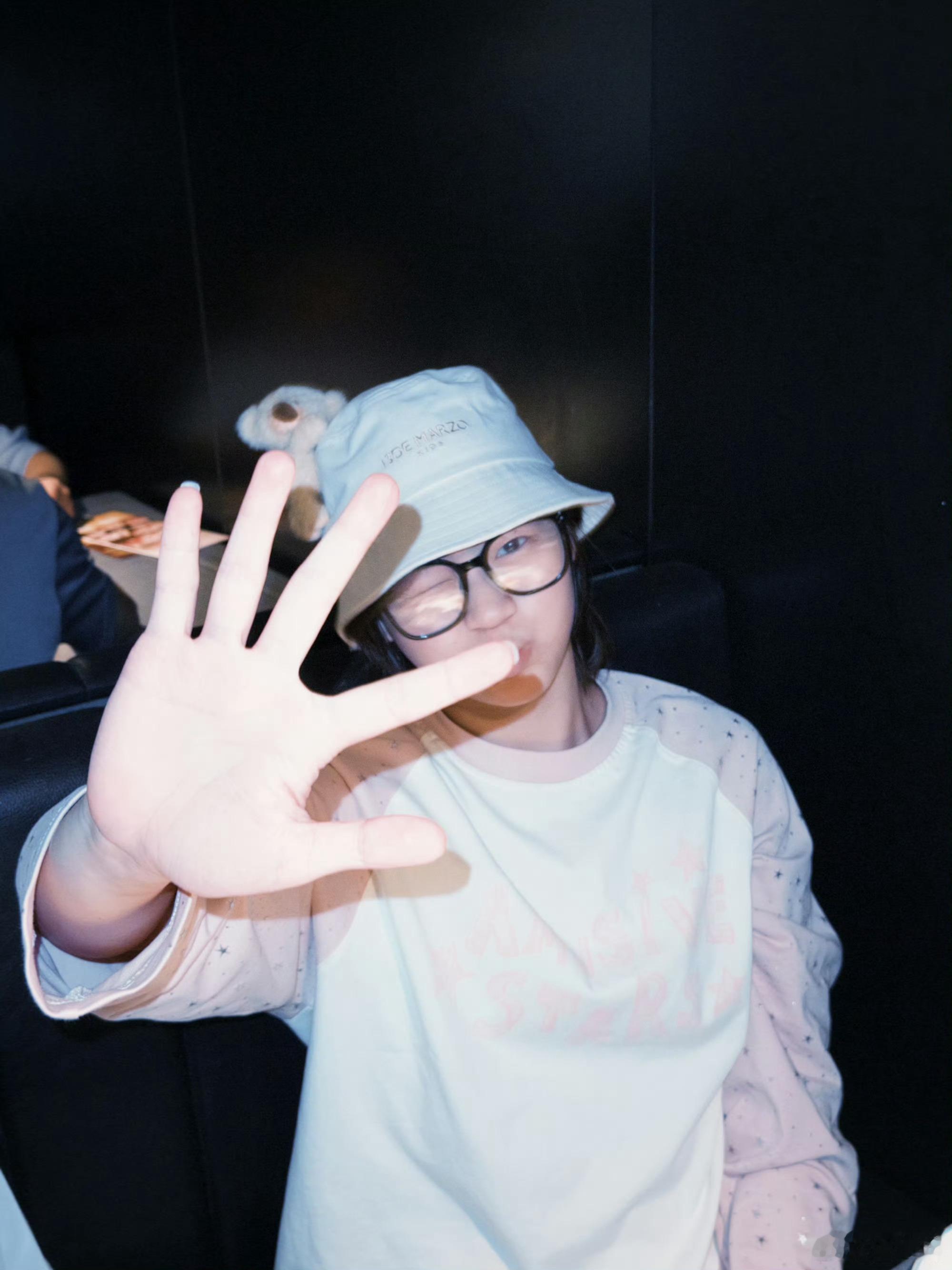 彻查到底是谁在围攻全红婵为国争光的少年不该被有组织网暴长期围攻！网传的百人群定点