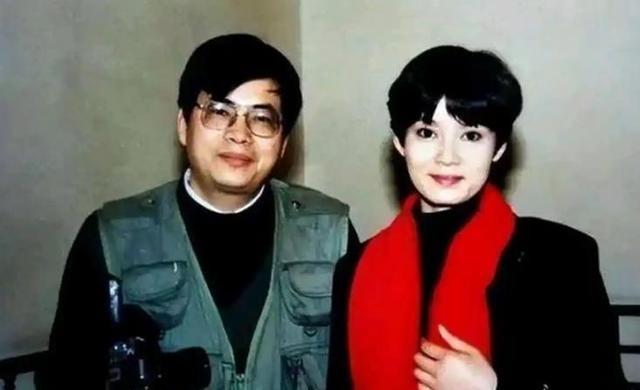 1979年，刚结婚1年的潘虹，出轨了导演杨延晋，但杨延晋的妻子洪融可不是省油的灯