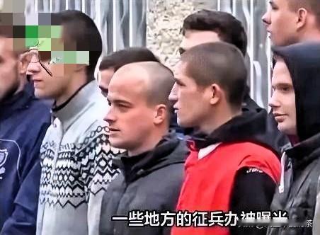 🇺🇦乌克兰已无兵可用？

俄军在康斯坦丁诺夫卡战场发现：乌军阵亡者中外国雇佣
