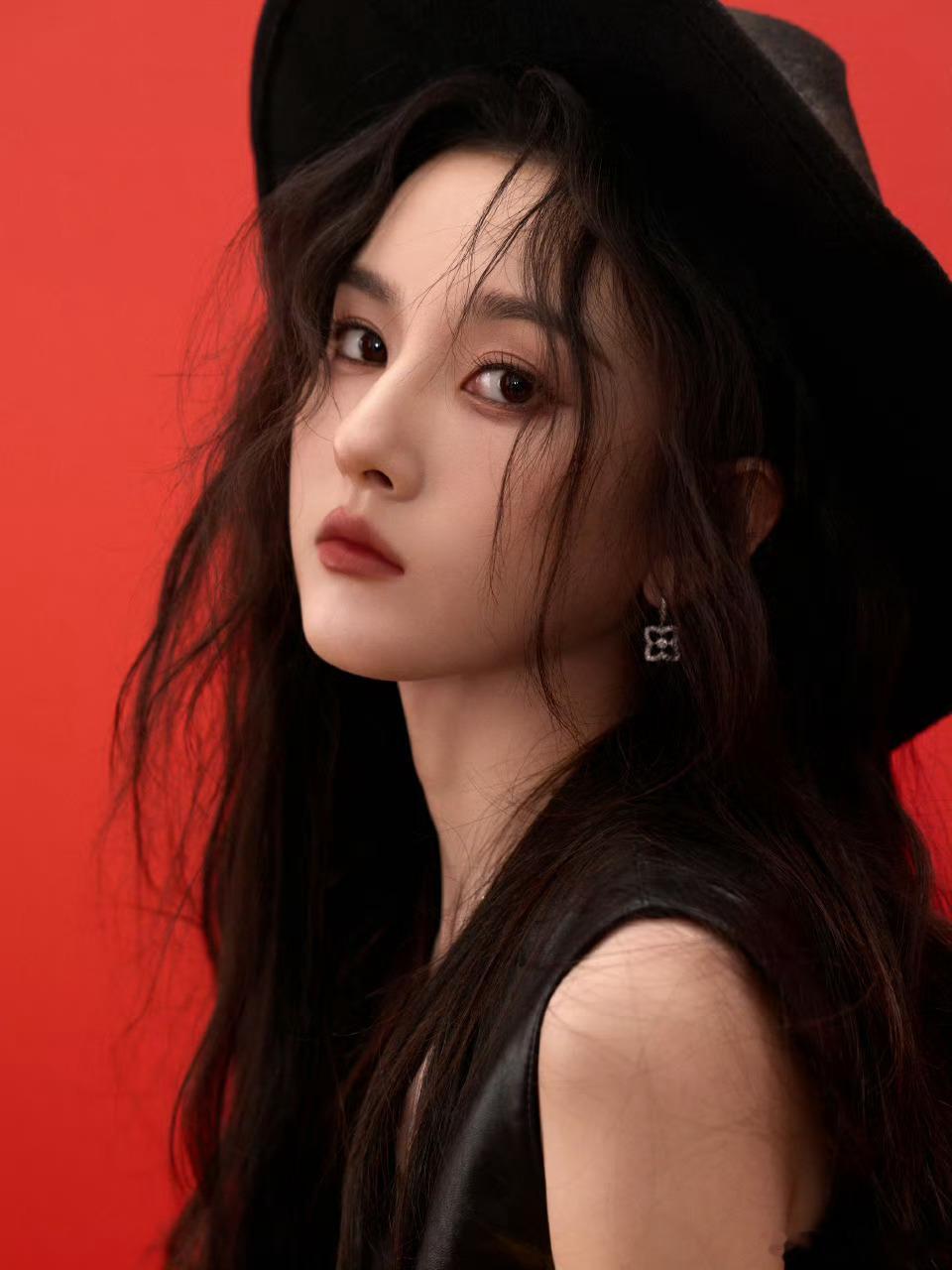 宋祖儿 营业🈶！是不一样的鹅！！！复古摩登千金！这个鹅的可塑性超强的