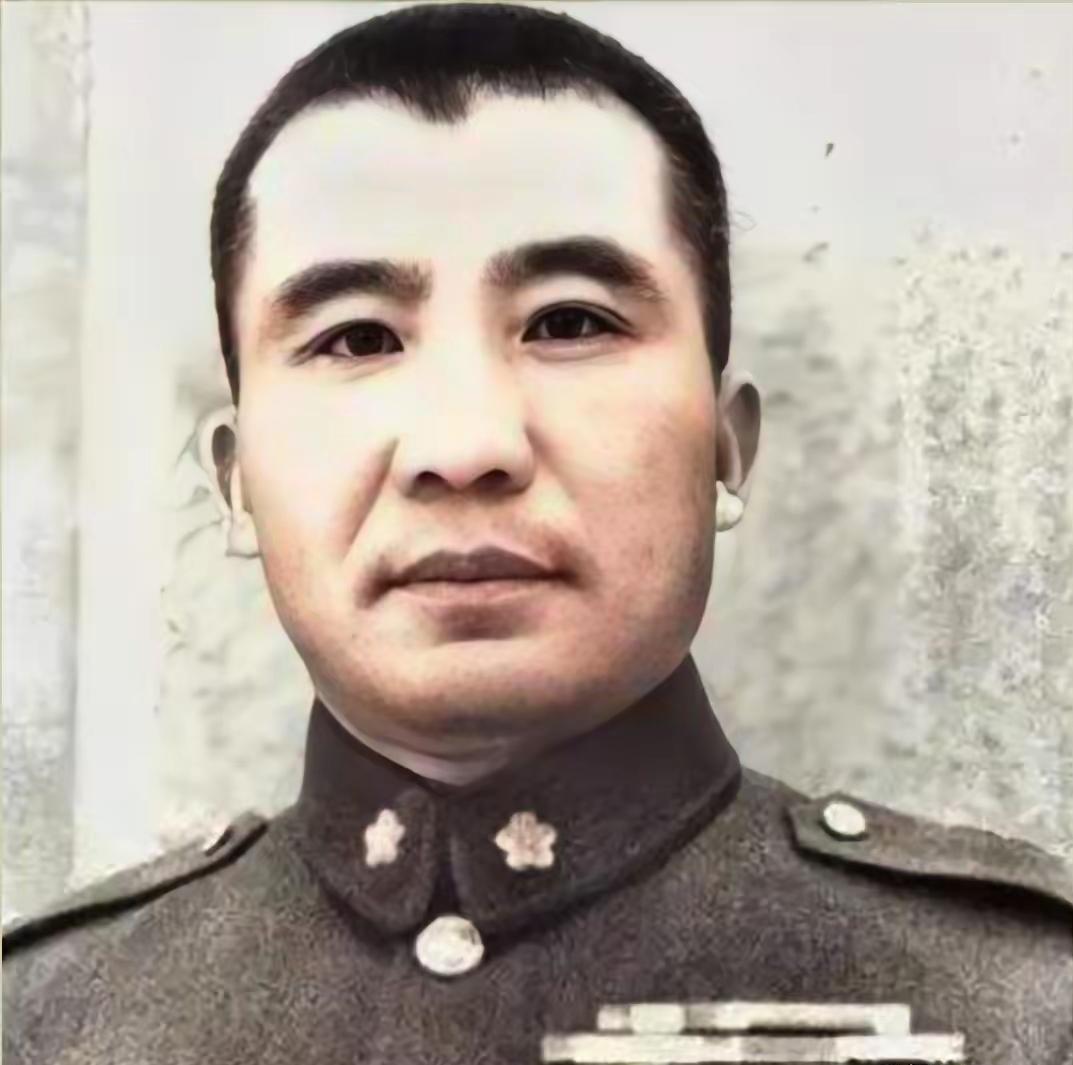 1948年济南城破，蒋介石的虎将王耀武拒绝自尽，对部下说：抗日死得其所，内战不必