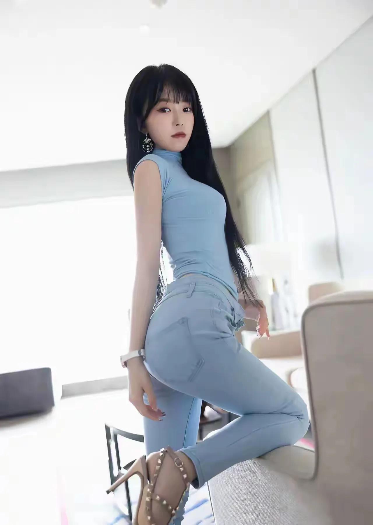 牛仔裤女孩，小清新，夏季清凉