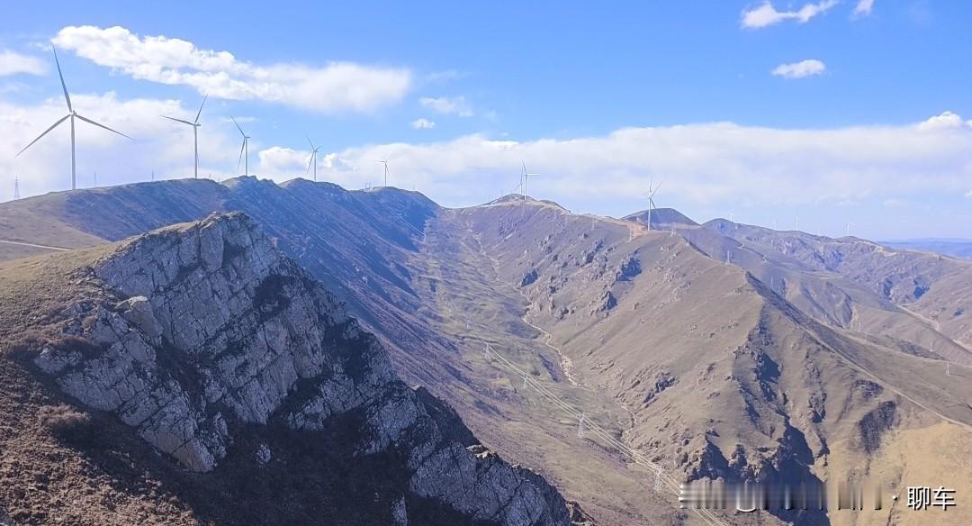 五一甘肃自驾｜车轮上的风景，累并震撼着
 
五一出发，把方向盘交给自己，赴一场甘
