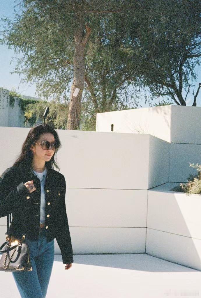 刘亦菲阿布扎比之旅的库存美图刘亦菲的阿布扎比库存plog 刘亦菲阿布扎比之旅的库