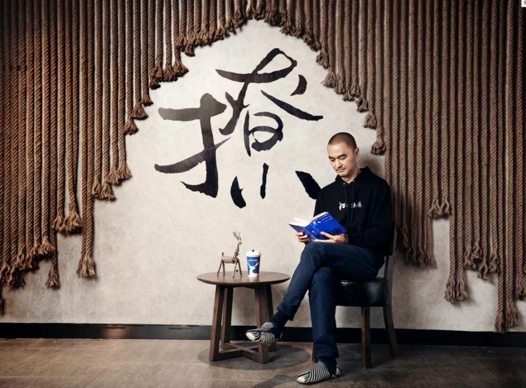 “医学博士”冯唐一句话戳中女性“要害”，他说：“女人最愚蠢的行为，就是不好好读书