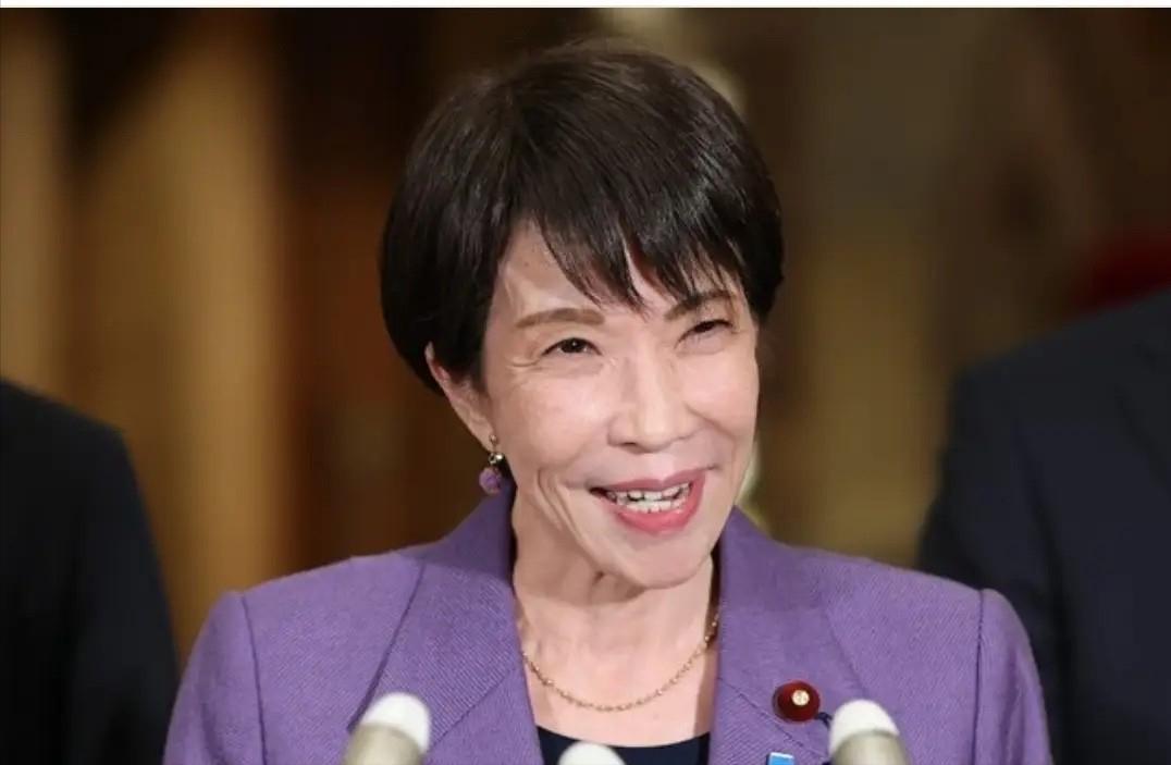 高市早苗怕啥来啥？中国27号公告发布，日本没等到中方的会面，等来了中方的制裁清单