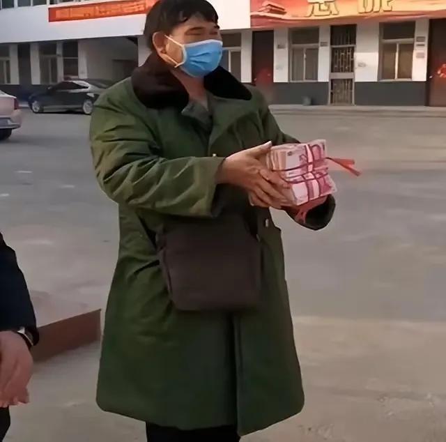 我经常看到在今日头条上，发现有个别人，真的是太不像话了。
真正该说的话、与自己有