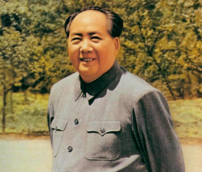 毛主席接见老兵时笑着称呼他穿山甲，还夸他现在变得和以前大不一样了啊
1933年深