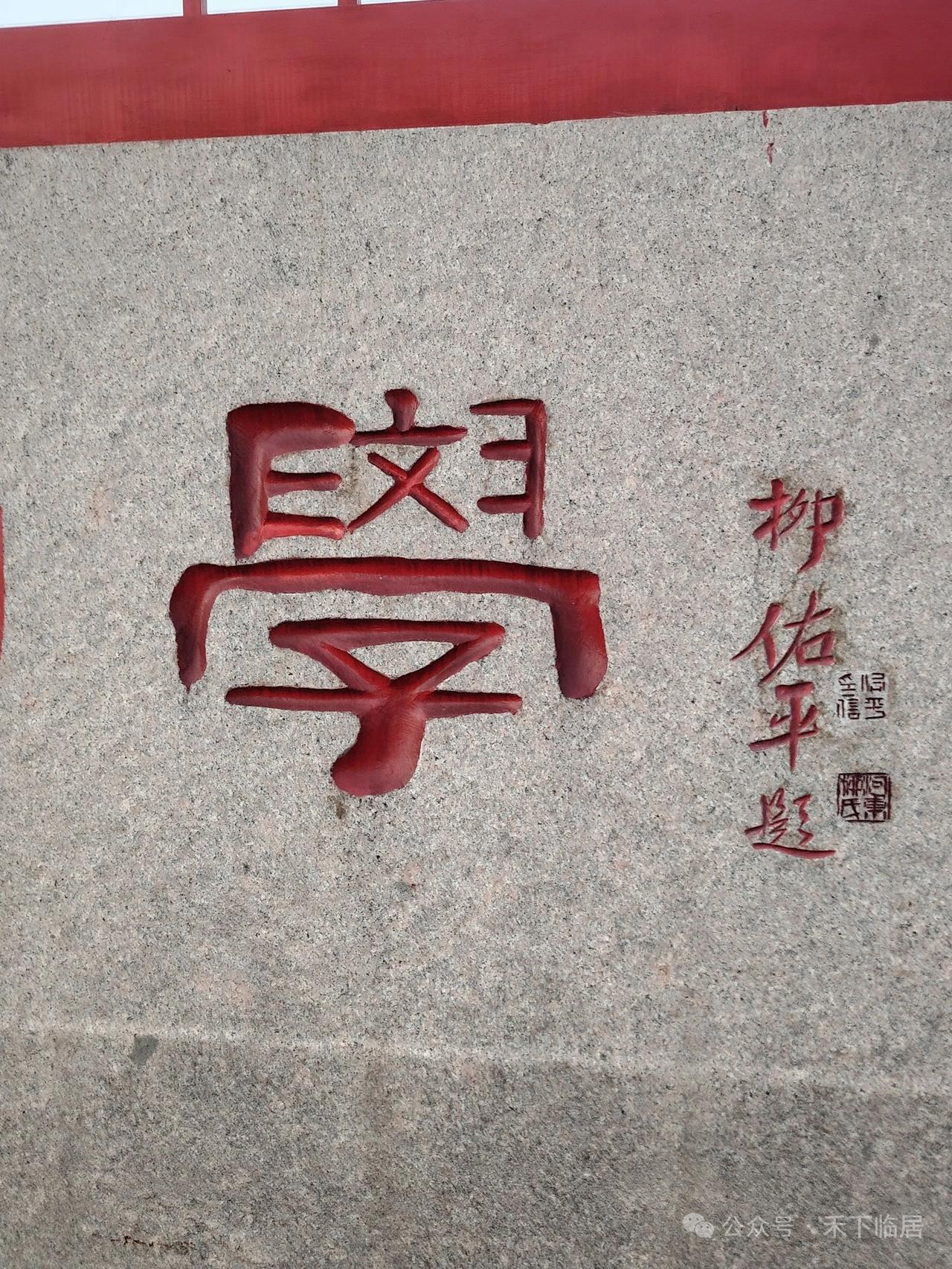 评论，实际是讨论，有批评也有建议，还有关注支持。增加互动交流学习。不同观点，用摆