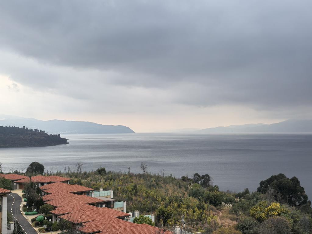 对于美国和以色列，现在是时候跟他们强调一下纪律了，那就是打归打，但是不能掀桌子。