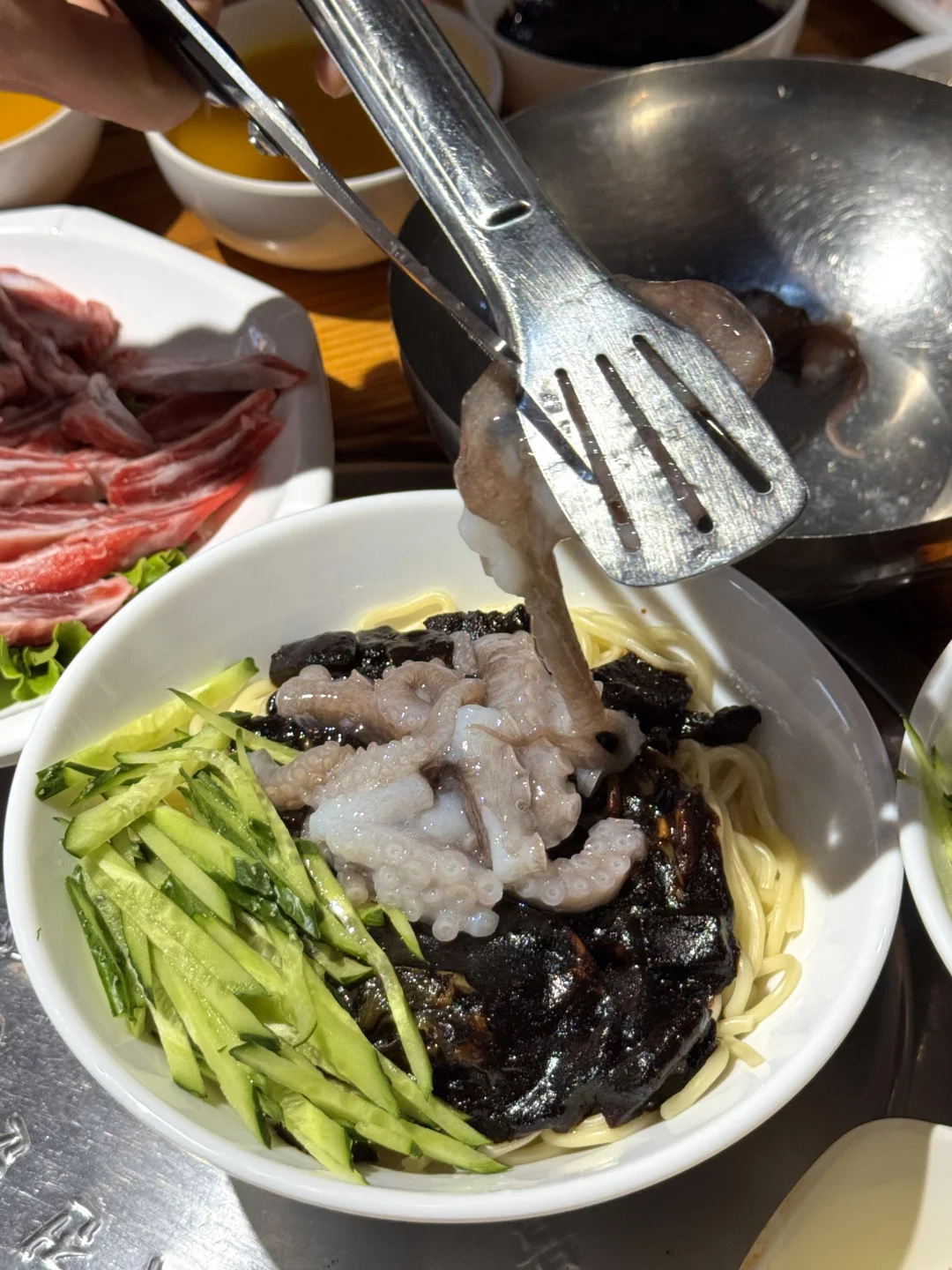 广州首家！！！活章鱼炸酱面🐙（好吃）！！！！