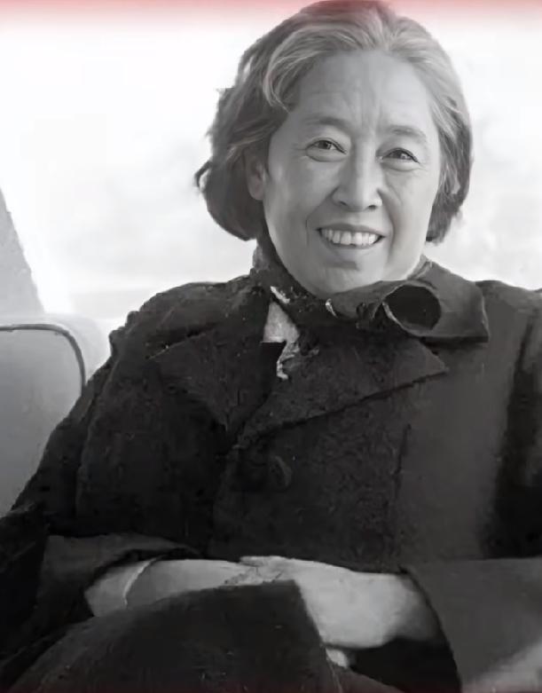 2006年10月，刘少奇夫人王光美逝世，遗体告别仪式在北京八宝山举行。毛泽东之女
