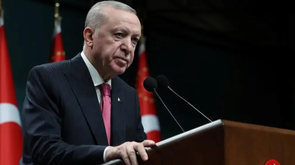 老埃说：“只有我们自己强大了才能阻止美以的入侵，什么北约，阿拉伯联盟都是天堂里的